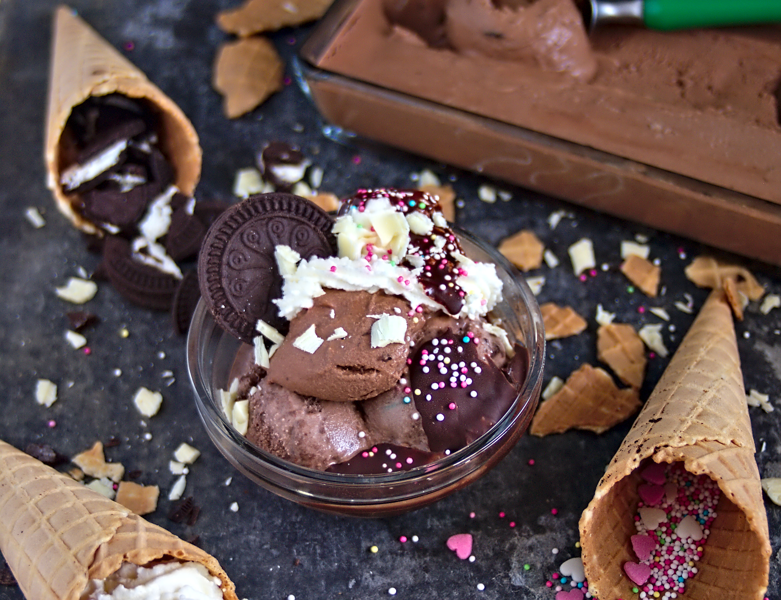 super cremiges Schokoladeneis - ohne Eismaschine! - Mach was Leckeres super cremiges Schokoladeneis - ohne Eismaschine! - Mach was Leckeres