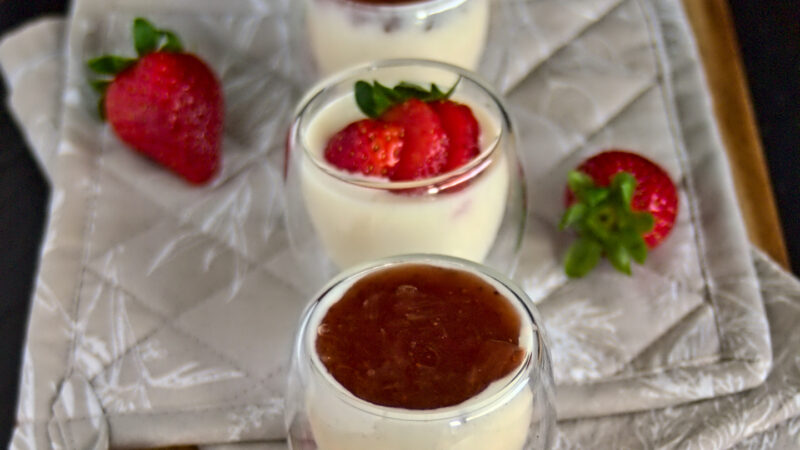 Rhabarber-Erdbeer-Kompott – ein fruchtiger Begleiter für viele Desserts!