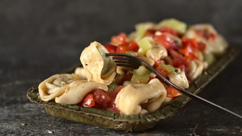 Tortellini-Salat, die ideale Begleitung beim Grillen!