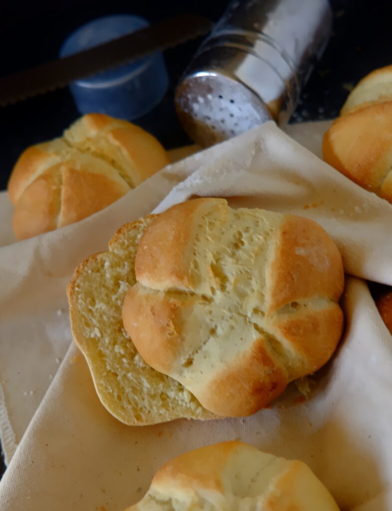 Schnelle Dinkelbrötchen! Ruck-Zuck gemacht und so lecker! - Mach was ...