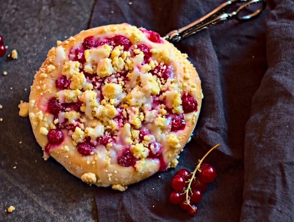 saftige Johannisbeer-Streusel-Taler - Mach was Leckeres