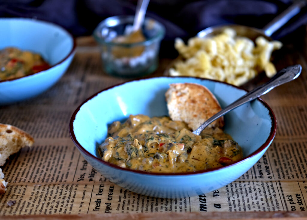 Schnelle Champignon-Pfanne! Mit leckerem Babyspinat und Paprika! - Mach ... Schnelle Champignon-Pfanne! Mit leckerem Babyspinat und Paprika! - Mach ...