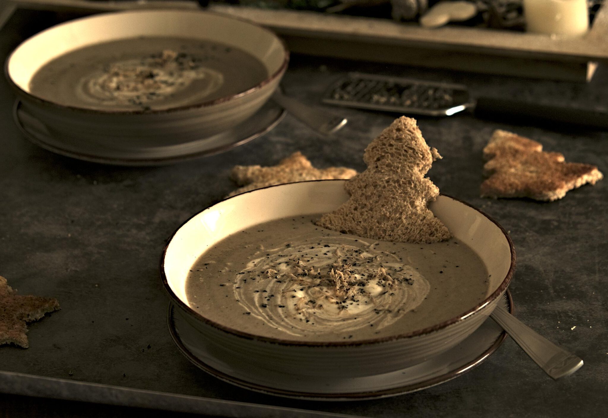 Champignon Creme Suppe: cremig-fein und aromatisch - Mach was Leckeres