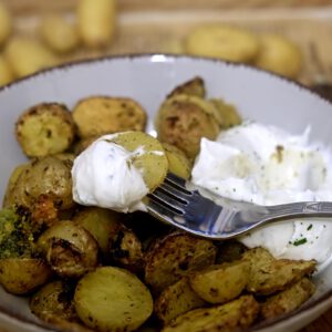 Kartoffeln mit Gemüse im Airfryer: Knusprig, gesund und einfach lecker
