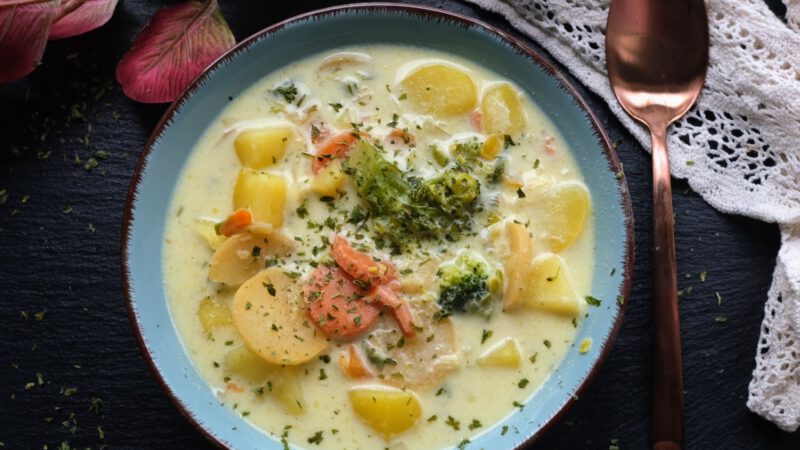 Wohlfühlsuppe: Gemüsesuppe für kalte Tage