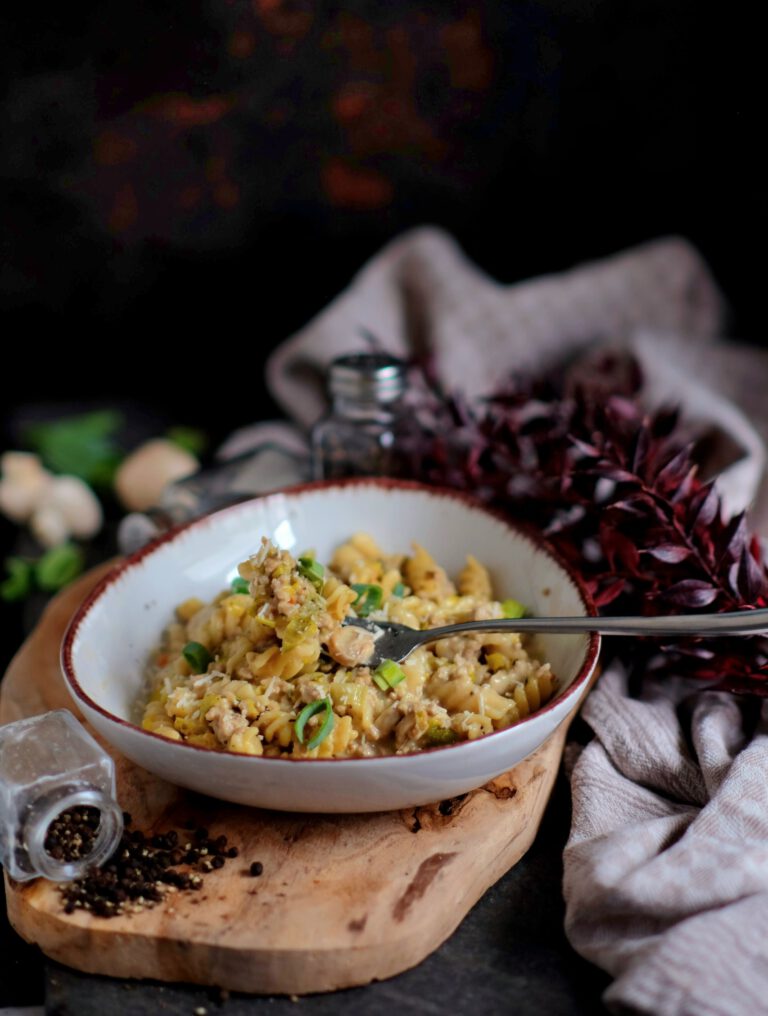 Nudel One Pot mit Hack und Porree in Käsesoße! - Mach was Leckeres Nudel One Pot mit Hack und Porree in Käsesoße! - Mach was Leckeres