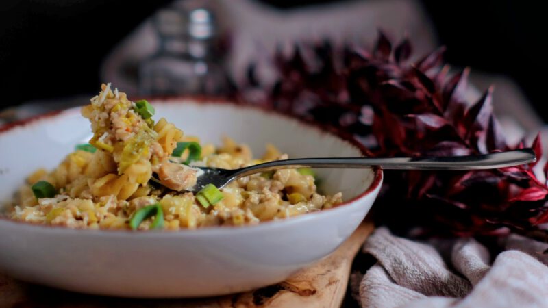 Nudel One Pot mit Hack und Porree in Käsesoße!