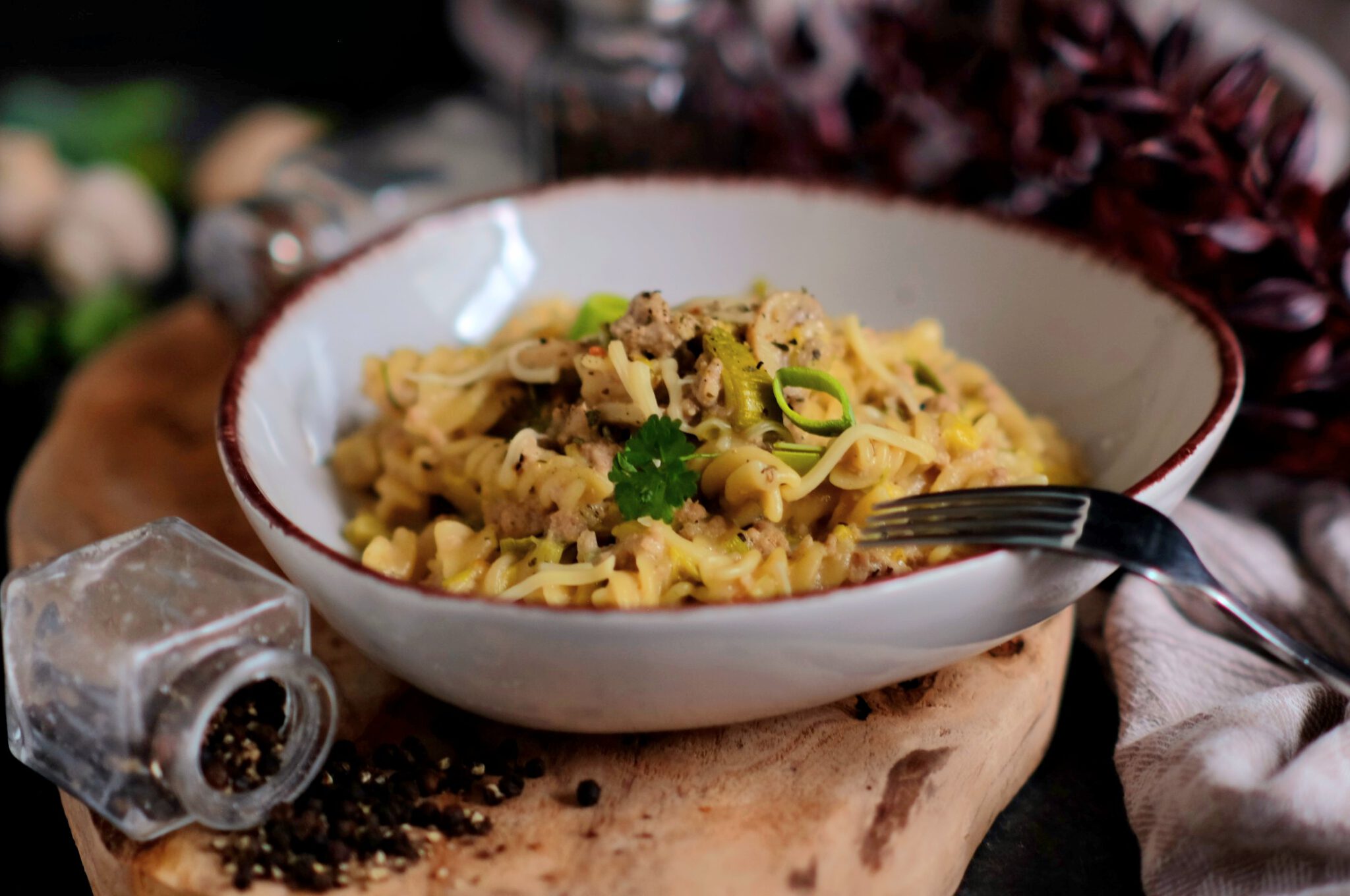 Nudel One Pot mit Hack und Porree in Käsesoße! - Mach was Leckeres Nudel One Pot mit Hack und Porree in Käsesoße! - Mach was Leckeres