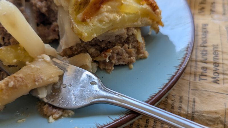 Kartoffel-Spargel-Hackfleisch-Auflauf: Ein herzhafter Klassiker!