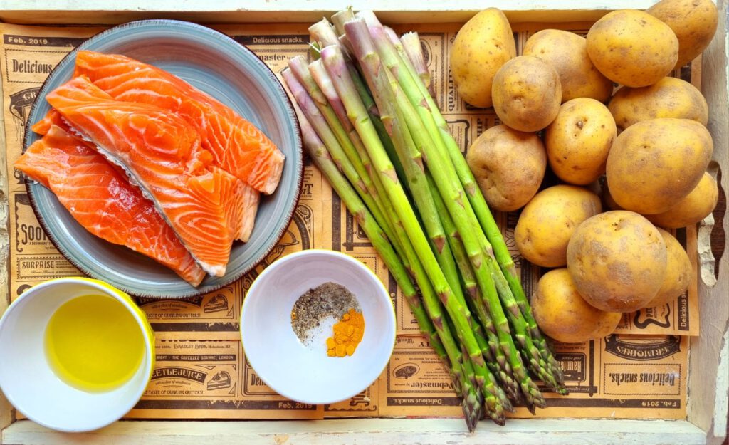 Zutaten: Lachs, grüner Spargel, Kartoffeln, Olivenöl, Gewürze