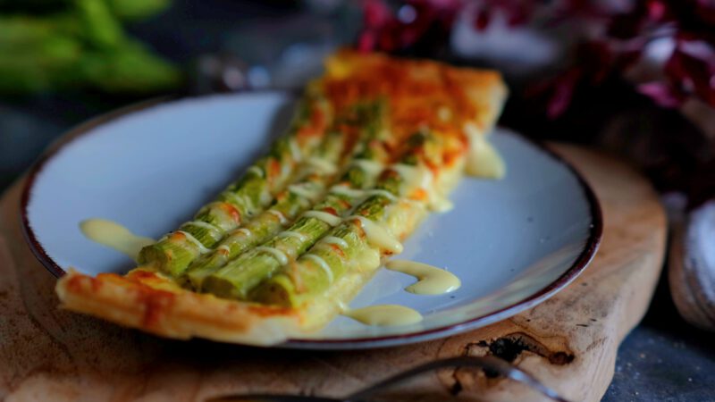 schnelle Spargeltarte mit Blätterteig