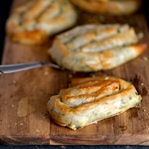 burek sa spinatom – kroatischer Spinatstrudel