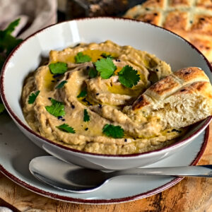 Baba Ganoush Rezept: orientalischer Auberginen-Dip