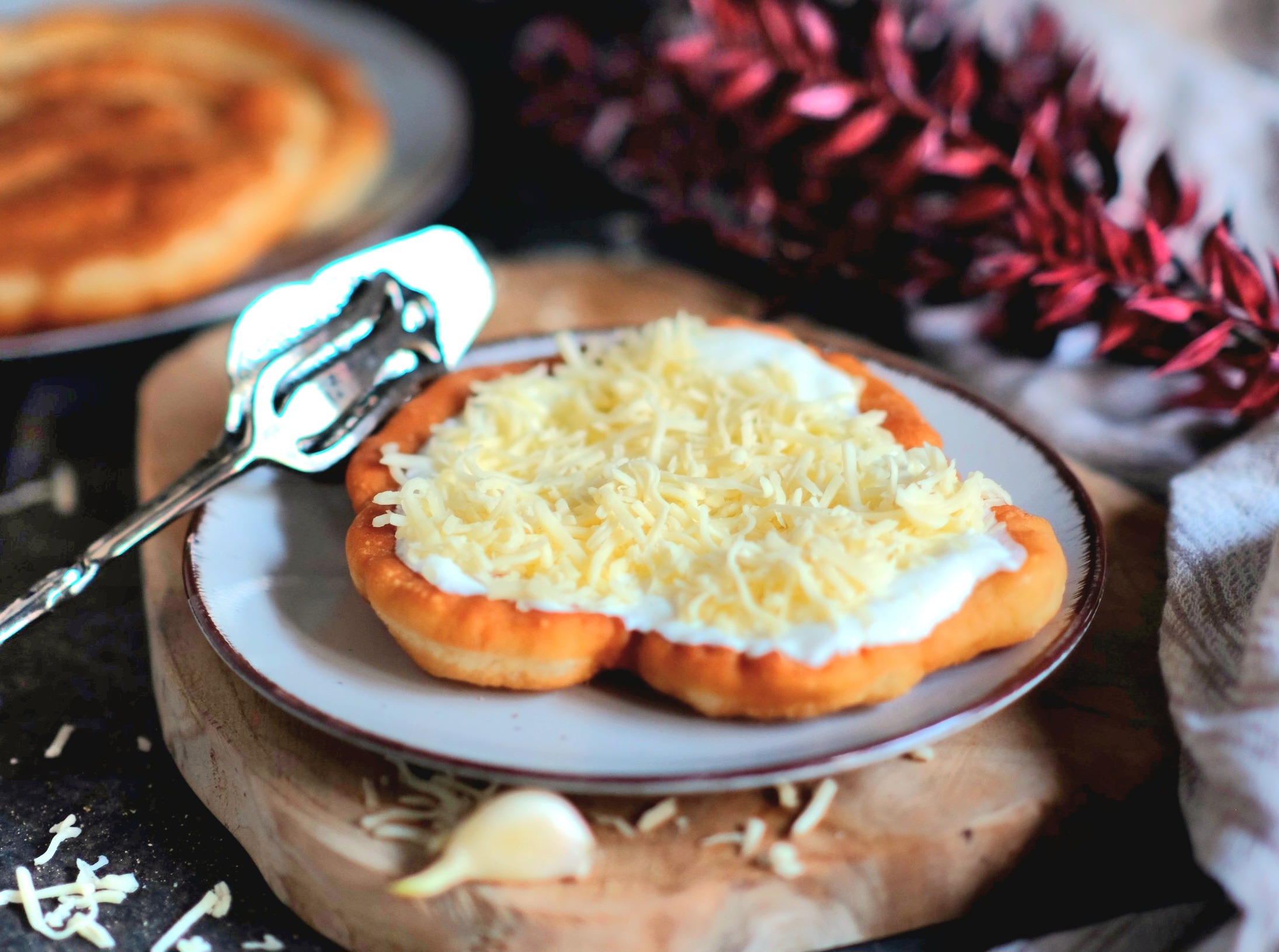 Langos selber machen – ein Rezept wie vom Weihnachtsmarkt