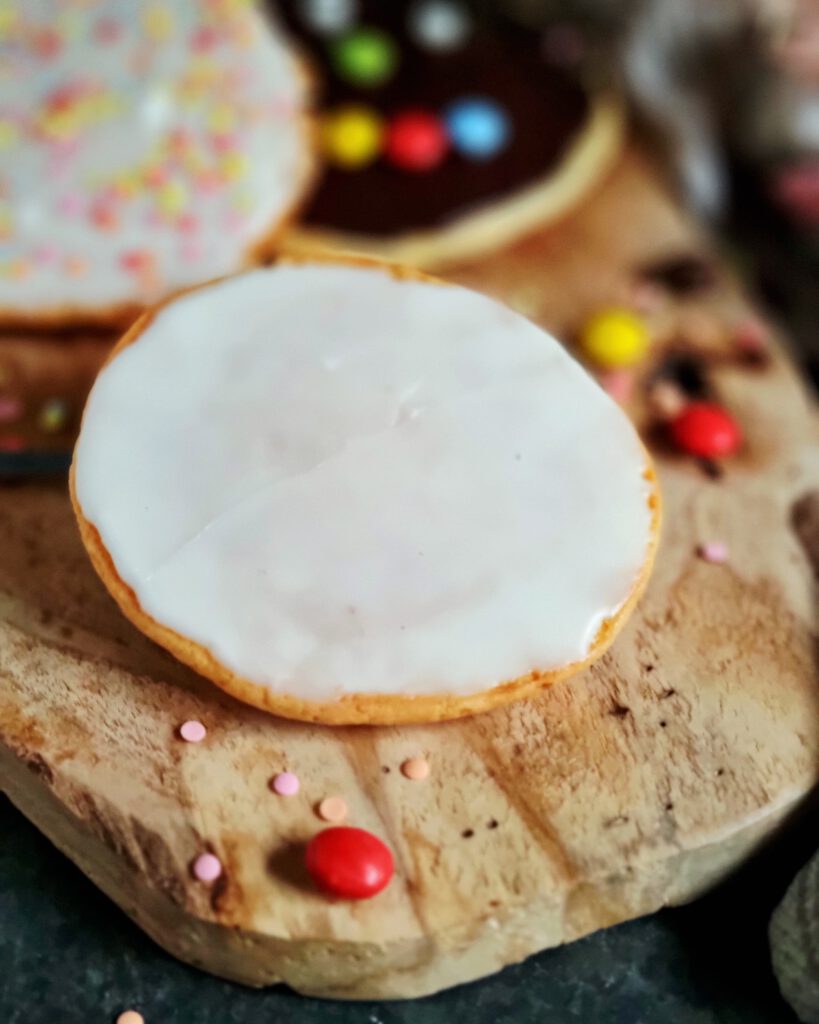 Amerikaner wie vom Bäcker – glänzende Glasur und weiche Konsistenz