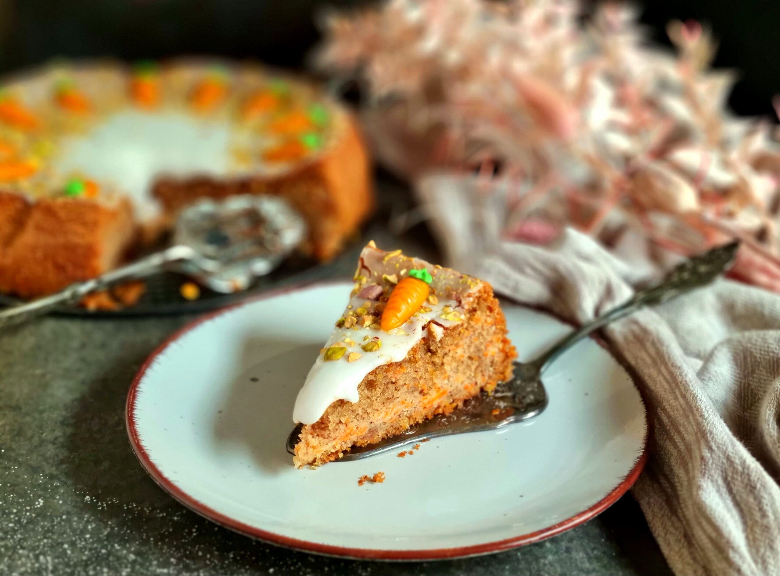 Rüblikuchen – super saftiges & einfaches Rezept!