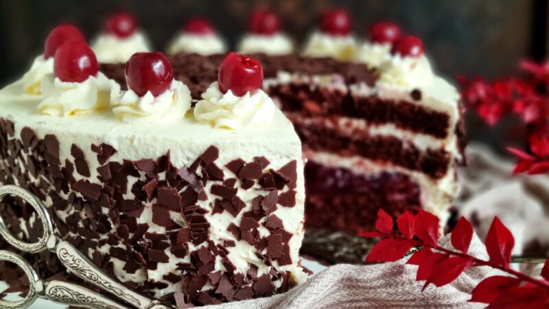 Schwarzwälder Kirschtorte Rezept: Einfach, schnell & gelingsicher
