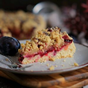 Zwetschgenkuchen aus Quark-Öl-Teig mit Streuseln